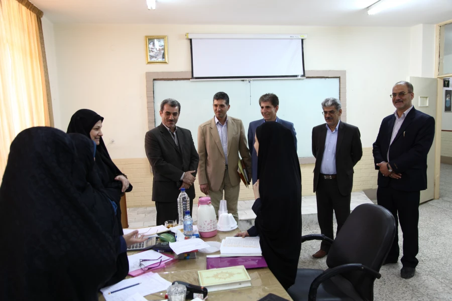 مصاحبه داوطلبین ورود به دانشگاه