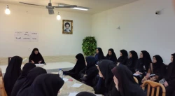 میزگرد هم اندیشی کانونها درروز دانشجو در پردیس فاطمه الزهرا(س)