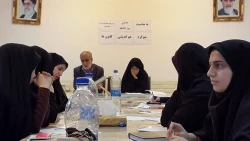 میزگرد هم اندیشی کانونها درروز دانشجو در پردیس فاطمه الزهرا(س)