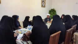 دومین جلسه کمیته فرهنگی پردیس فاطمه الزهرا(س)