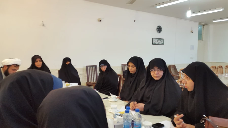 دومین جلسه کمیته فرهنگی پردیس فاطمه الزهرا(س)