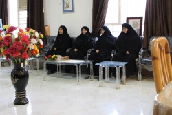 تقدیر از خانواده دانشجو معلم شهید سید عبدالعظیم حسن زاده مقارن با هفته دفاع مقدس