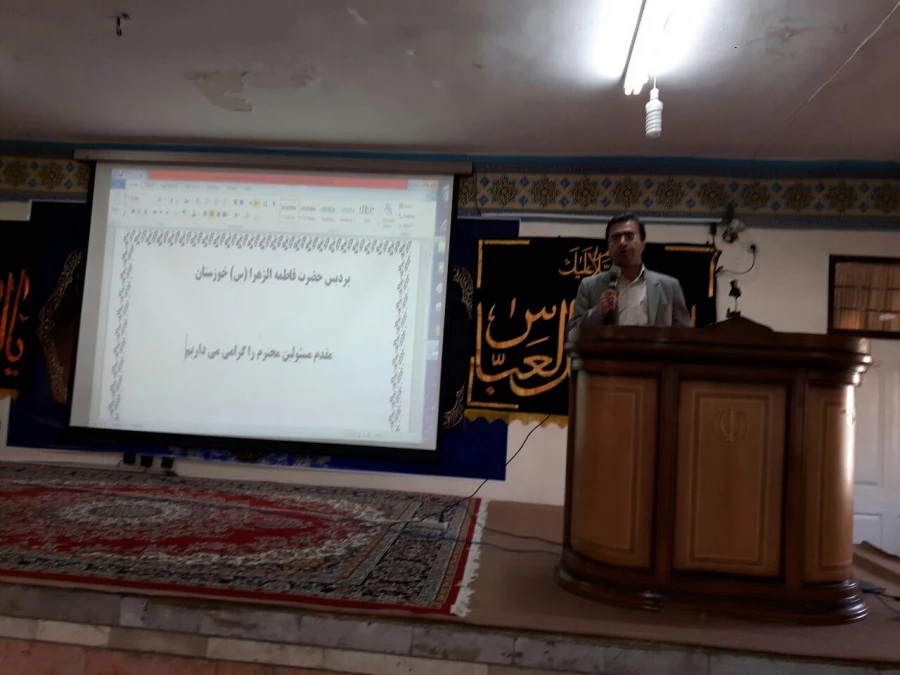 نشست صمیمی مسئولین پردیس با دانشجومعلمان به مناسبت هفته کیفیت آموزش