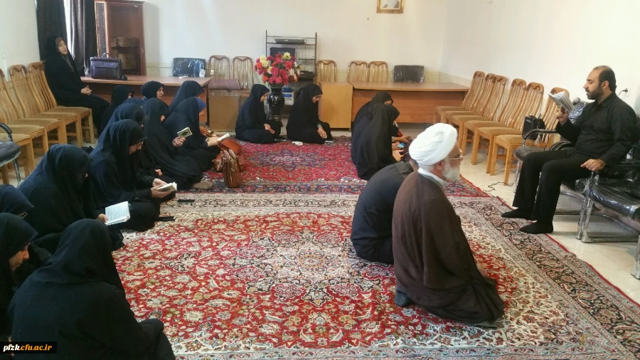 برگزاری مراسم زیارت عاشورا به مناسبت اربعین حسینی در پردیس فاطمه الزهرا(س)