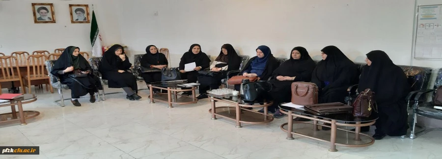 جلسه اساتید گروه علوم تربیتی و کارگاه خود باروری کارورزی (ویژه اساتید ) به مناسبت هفته سرآمدی آموزش