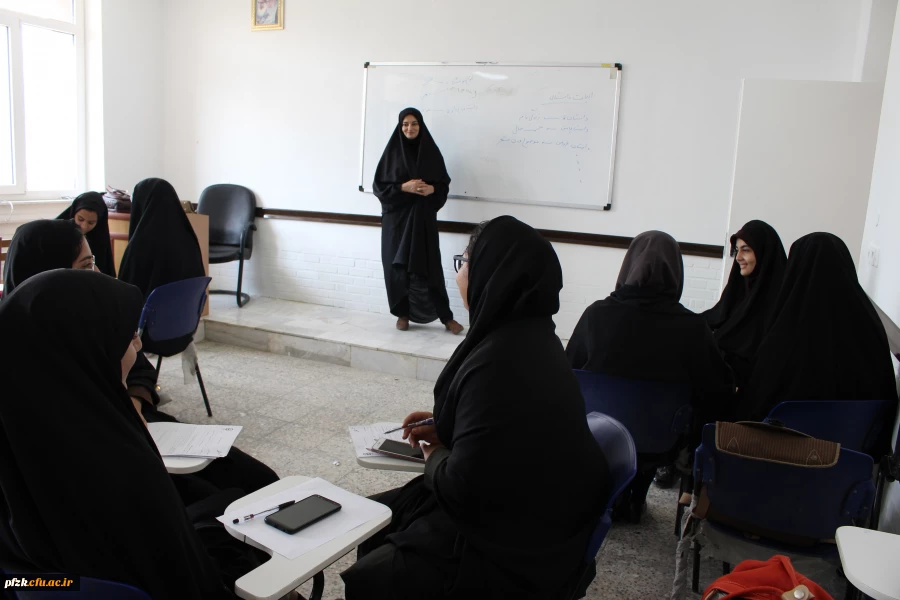 برگزاری کارگاه فرهنگی تحت عنوان نقد داستان با حضور استاد سلامت نیا 2