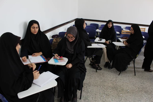 برگزاری کارگاه فرهنگی تحت عنوان نقد داستان با حضور استاد سلامت نیا 3