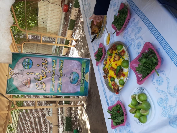 برگزاری جشنواره غذا به همت واحد دانشجویی و با حضور کارشناسان بهداشت و تغذیه 4