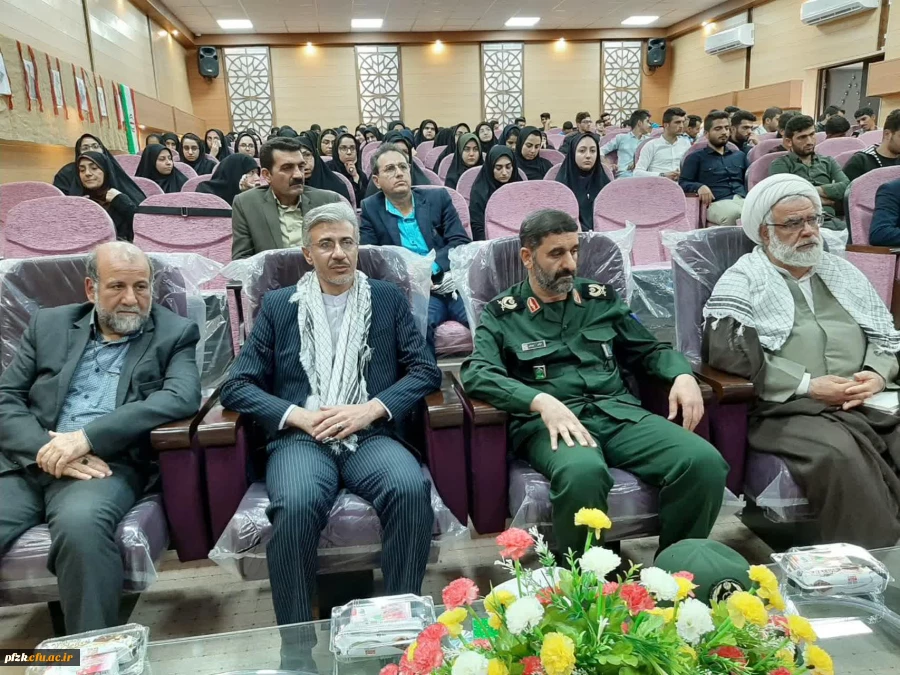 برگزاری همایش بسیج به مناسبت هفته بسیج در سالن امید واقع در ساختمان مدیریت امور پردیس های استان خوزستان خوزستان راس ساعت 10 صبح مورخ 5 آذر ماه 98 برگزار گردید. 2