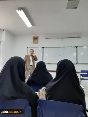 برگزاری کارگاه فضای مجازی در ساختمان شماره ۱ پردیس فاطمه الزهرا سلام الله علیها 