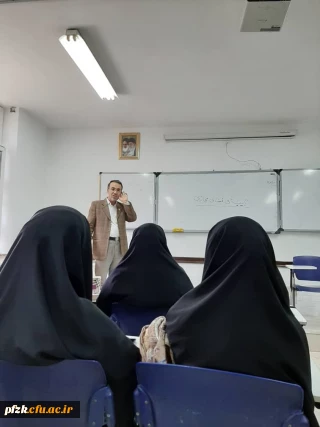 برگزاری کارگاه فضای مجازی در ساختمان شماره ۱ پردیس فاطمه الزهرا سلام الله علیها 