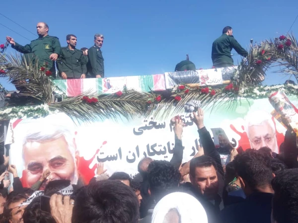 استقبال خوب و پرشور مردم شهید پرور اهواز از شهید والا مقام حاج قاسم سلیمانی صبح یکشنبه 2