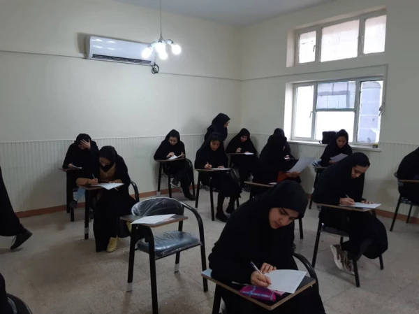 برگزاری آزمون کارگاه کمک های اولیه در ساختمان شماره ۲ پردیس فاطمه الزهرا سلام الله علیها  3