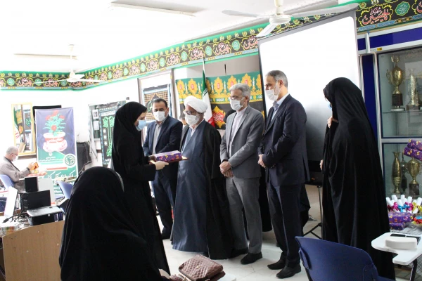 تقدیر از دانشجویان فعال در عرصه دانشجویی، فرهنگی، آموزشی و پژوهشی