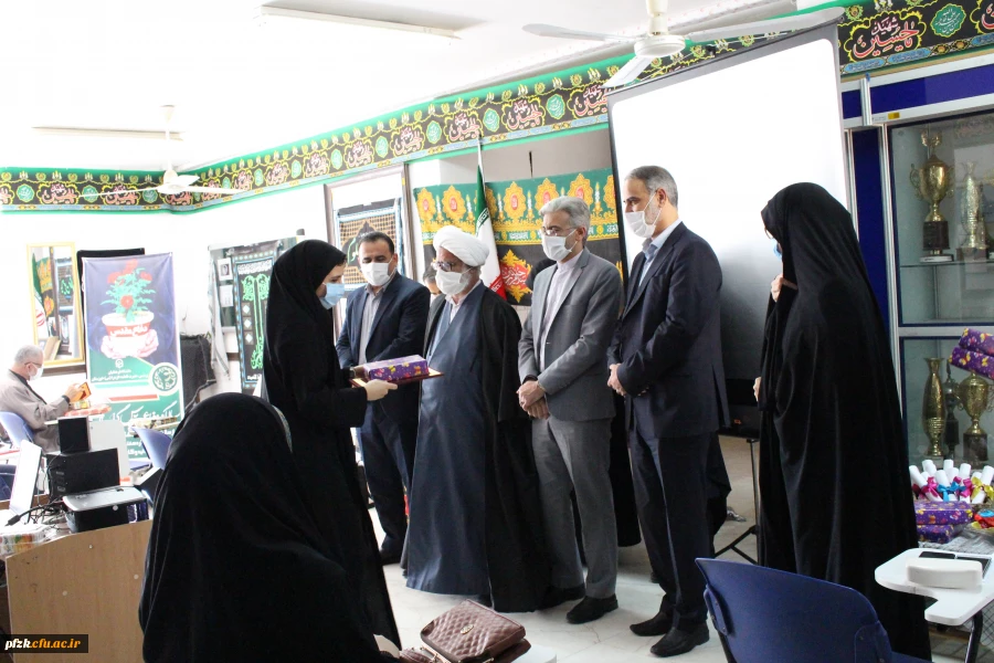 تقدیر از دانشجویان فعال در عرصه دانشجویی، فرهنگی، آموزشی و پژوهشی