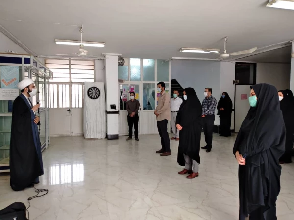 تجمع اعتراض آمیز در محکومیت به اهانت پیامبر اعظم (ص) در پردیس حضرت فاطمه الزهرا(س) اهواز