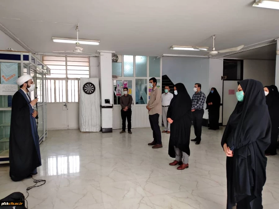 تجمع اعتراض آمیز در محکومیت به اهانت پیامبر اعظم (ص) در پردیس حضرت فاطمه الزهرا(س) اهواز