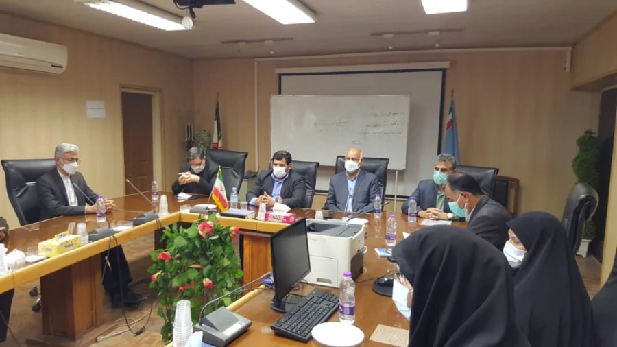 دیدار مدیر دانشگاه فرهنگیان کشور به همراه نماینده آبادان با رئیس پالایشگاه نفت آبادان