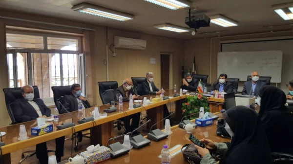 دیدار مدیر دانشگاه فرهنگیان کشور به همراه نماینده آبادان با رئیس پالایشگاه نفت آبادان