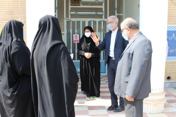 بازدید مدیر امور پردیس های استان خوزستان از روند برگزاری مصاحبه داوطلبان ورود به دانشگاه فرهنگیان 