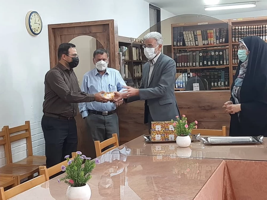 برگزاری جلسه شورای اداری در پردیس حضرت فاطمه الزهرا(س) اهواز