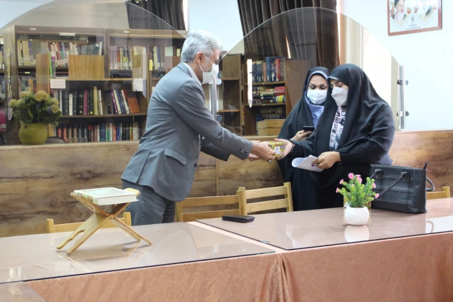 برگزاری جلسه شورای اداری در پردیس حضرت فاطمه الزهرا(س) اهواز