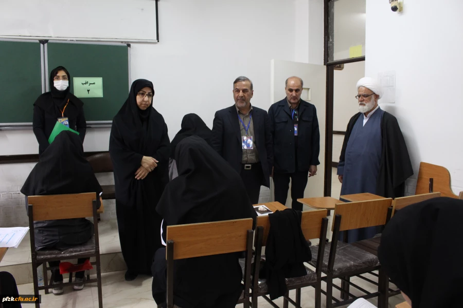 بازدید سرپرست مدیریت امور پردیس های استان خوزستان از برگزاری آزمون اصلح ماده 28 در پردیس حضرت فاطمه الزهرا(س) اهواز