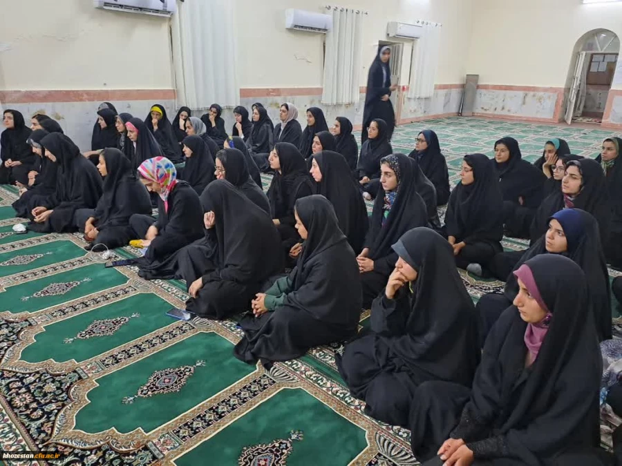 دیدار دانشجویی سرپرست مدیریت پردیس های استان با دانشجویان پردیس حضرت فاطمه الزهرا(س) اهواز 