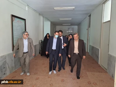 سرپرست وزارت آموزش و پرورش از پردیس حضرت فاطمه الزهرا(س) بازدید کردند.

بازدید سرپرست وزارت آموزش و پرورش از پردیس حضرت فاطمه الزهرا(س) اهواز