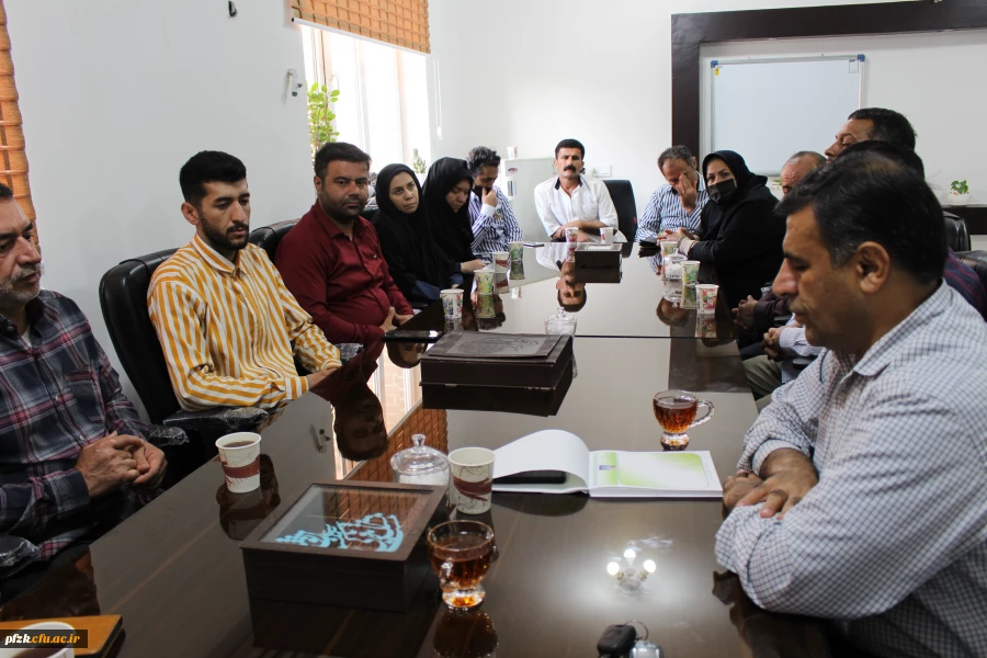 برگزاری جلسه با  عوامل آشپزخانه در پردیس حضرت فاطمه الزهرا(س) اهواز
