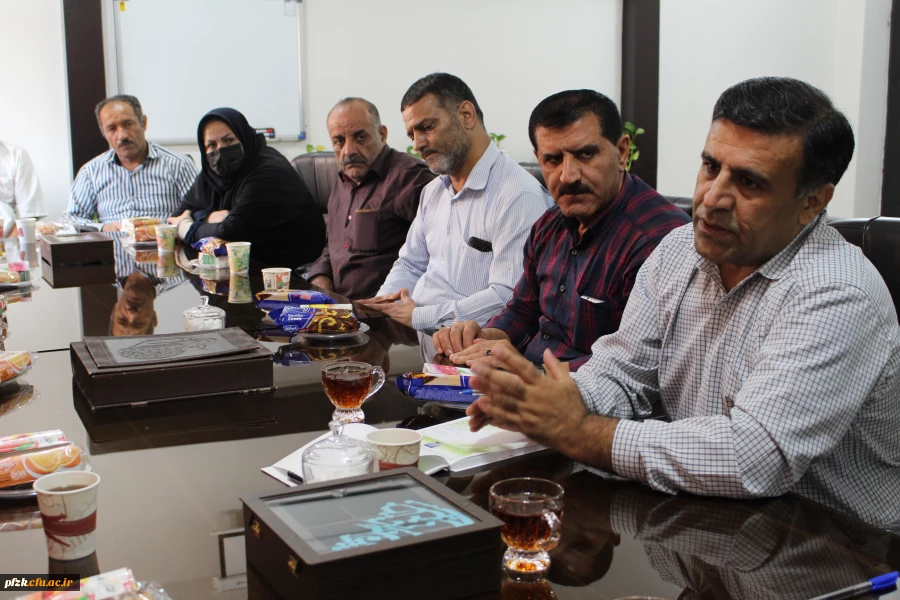 برگزاری جلسه با  عوامل آشپزخانه در پردیس حضرت فاطمه الزهرا(س) اهواز
