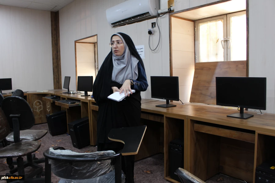 بازدید دکتر جان بزرگی سرپرست پردیس حضرت فاطمه الزهرا(س) از سراهای دانشجویی 