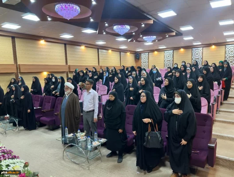 برگزاری مراسم جهت تببین نقش زنان در دفاع مقدس با حضور بانو عصمت احمدیان، مادر شهیدان فرجوانی، توسط کانون اندیشه های انقلاب اسلامی پردیس حضرت فاطمه الزهرا(س) با همکاری دفتر نهاد 