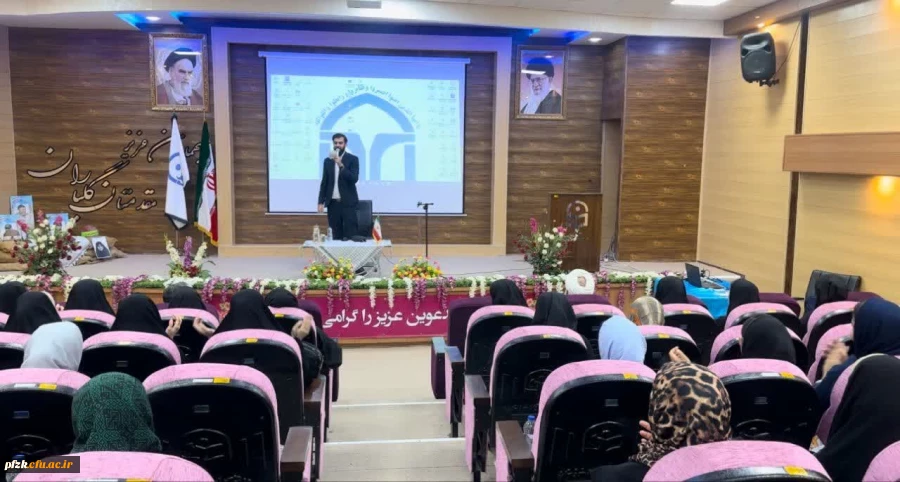 برگزاری مراسم جهت تببین نقش زنان در دفاع مقدس با حضور بانو عصمت احمدیان، مادر شهیدان فرجوانی، توسط کانون اندیشه های انقلاب اسلامی پردیس حضرت فاطمه الزهرا(س) با همکاری دفتر نهاد 