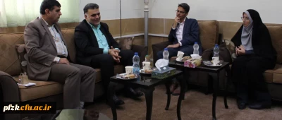 جلسه سرپرست پردیس حضرت فاطمه الزهرا(س) اهواز با ریاست محترم مجتمع آموزش فنون صنعت نفت و معاونت محترم خدمات عملیات غیرصنعتی صنعت نفت