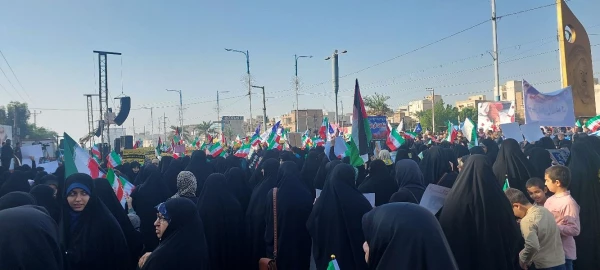 حضور دانشجویان پردیس حضرت فاطمه الزهرا(س) در تجمع مردم شهید پرور و ولایتمدار اهواز در حمایت از کودکان مظلوم غزه