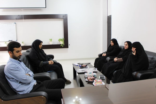 شورای اداری پردیس حضرت فاطمه الزهرا(س) برگزار شد.