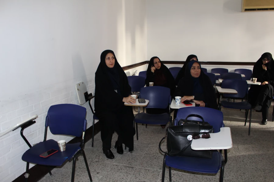 کارگاه 《پیشگیری از آسیب های اسکلتی بانوان در محل کار》 برگزار شد.