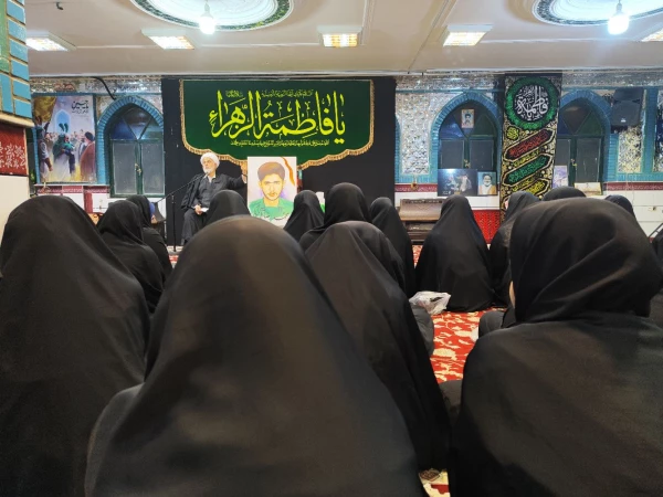 گزارش تصویری دیدار با خانواده ی شهید محمدرضا آل مبارک به مناسبت هفته ی بسیج و ایام مبارک فاطمیه