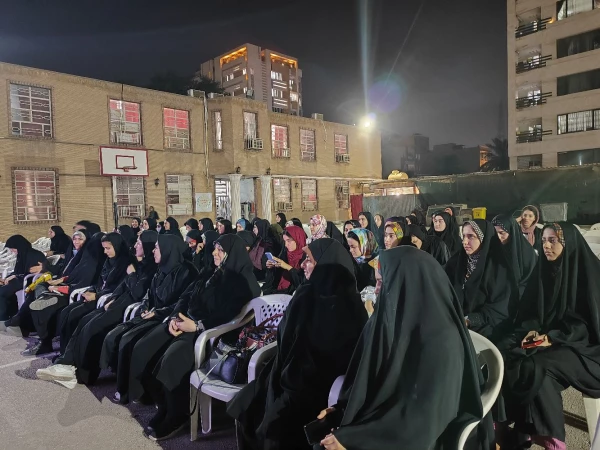 پخش مستند ۱۱۶۰ در خوابگاه رفاهی پردیس حضرت فاطمه الزهرا(س) اهواز