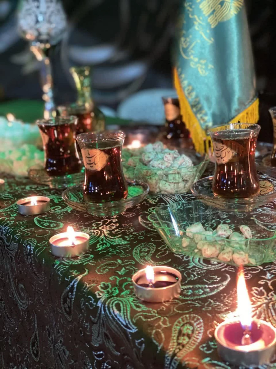 مراسم فاطمیه به میزبانی خادمان حرم امام رضا(ع) و چایخانه رضوی