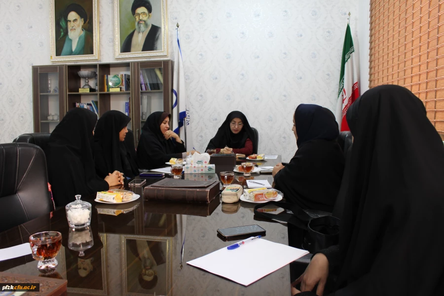 برگزاری جلسه اعضای شورای صنفی در پردیس حضرت فاطمه الزهرا(س) اهواز