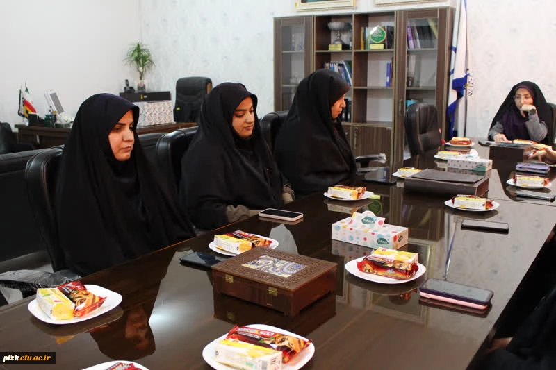 مراسم تودیع و تکریم معاونت آموزشی، پژوهشی و فرهنگی پردیس حضرت فاطمه الزهرا(س) اهواز