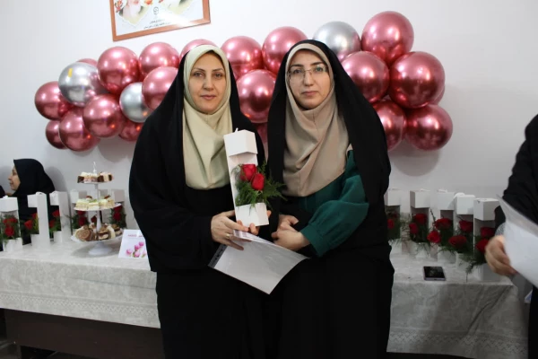 برگزاری جشن روز زن ویژه کارکنان پردیس حضرت فاطمه الزهرا(س) اهواز