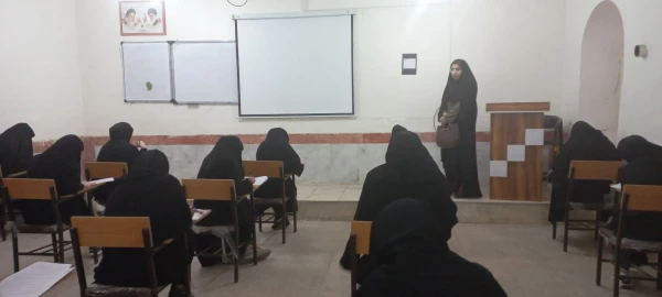 بازدید سرپرست پردیس حضرت فاطمه الزهرا(س) اهواز از امتحانات پایان ترم نیمسال اول تحصیلی 1402