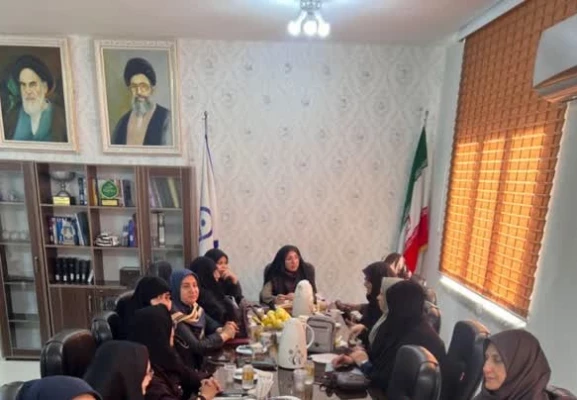 جلسه هم اندیشی سرپرست پردیس حضرت فاطمه الزهرا(س) با اعضای هیات علمی