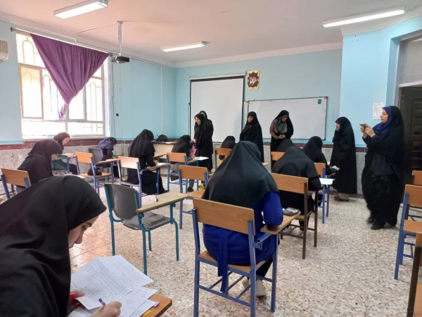 بازدید سرپرست پردیس حضرت فاطمه الزهرا(س) از مرکز دخترانه اروند آبادان