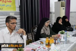 نشست سرپرست و مسئولین پردیس حضرت فاطمه الزهرا(س) اهواز با دانشجو معلمان به مناسبت هفته سراهای دانشجویی