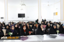 نشست سرپرست و مسئولین پردیس حضرت فاطمه الزهرا(س) اهواز با دانشجو معلمان به مناسبت هفته سراهای دانشجویی