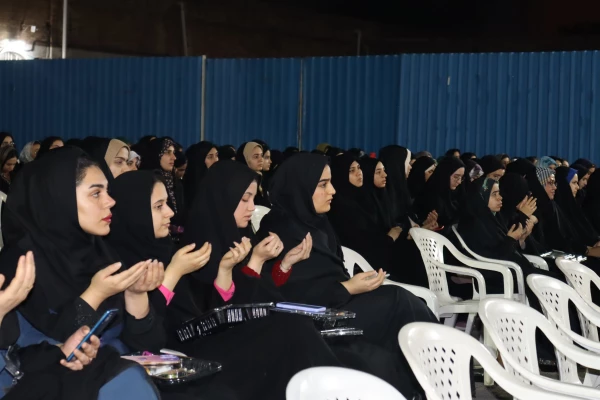 برگزاری دعای توسل  در پردیس حضرت فاطمه الزهرا(س) اهواز